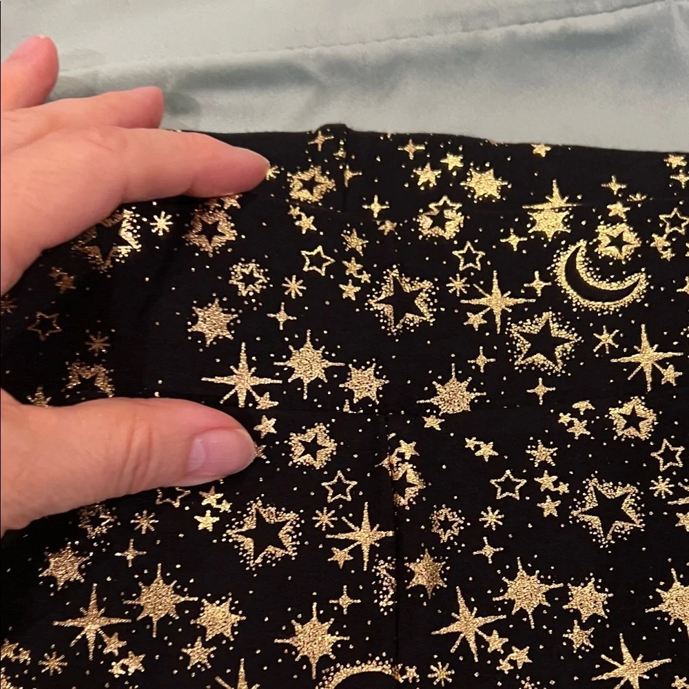 Torrid Black and Gold Celestial Print Leggings NEW - Picture 7 of 7